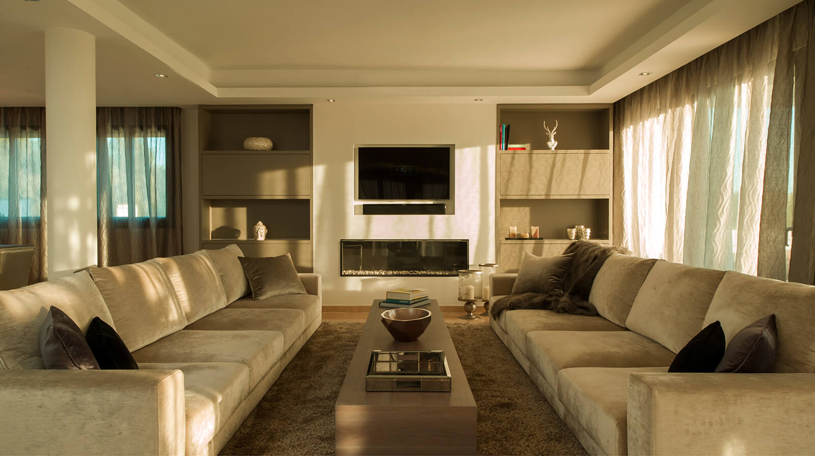 Contemporary Colonial Style Villa living room