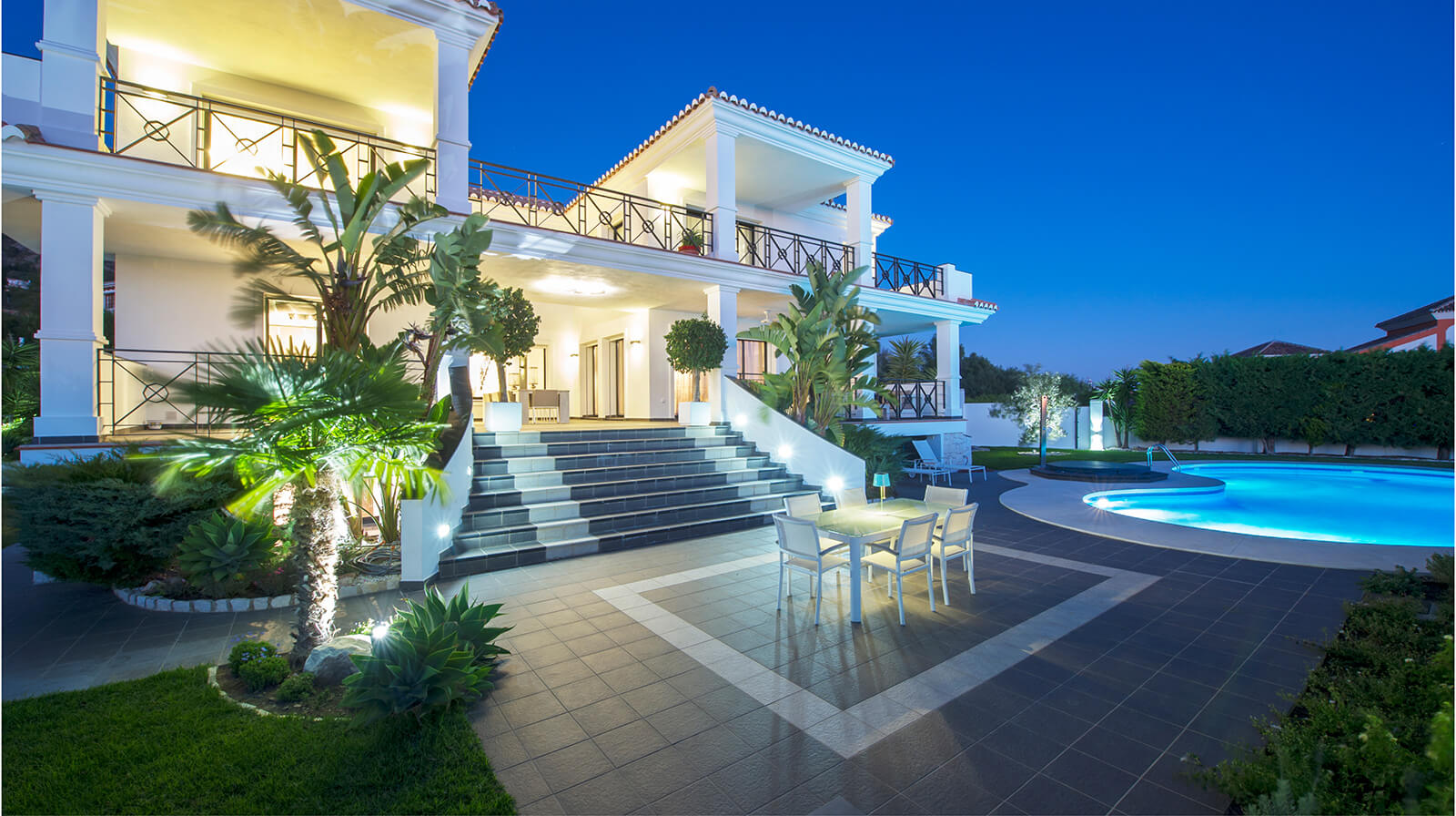 Contemporary Colonial Style Villa terrace