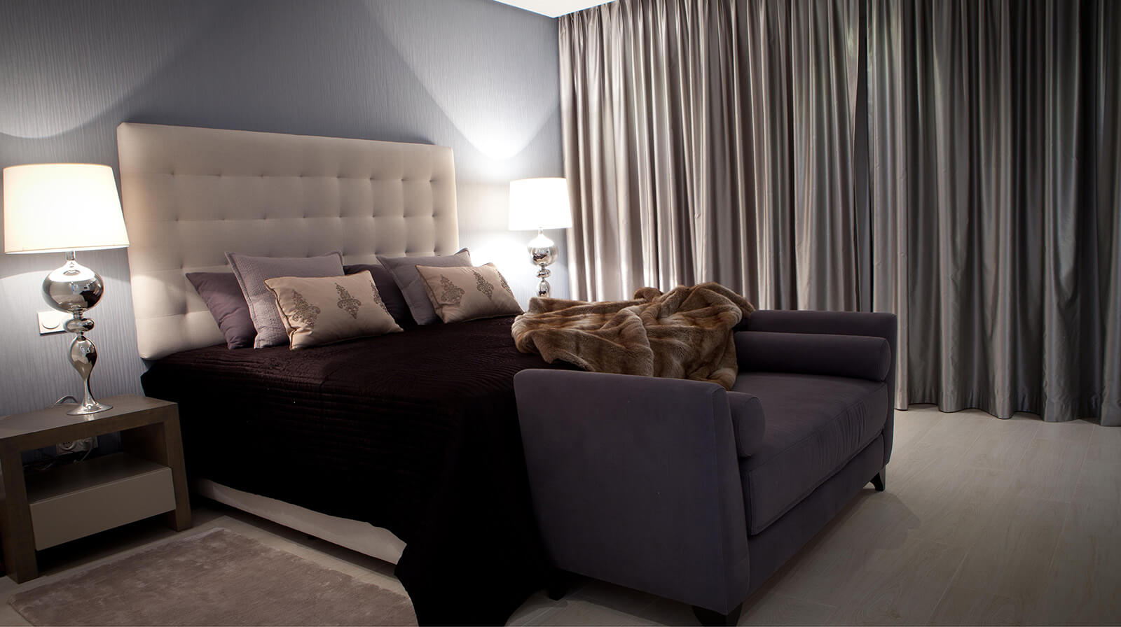 Bachelor Dream Villa bedroom