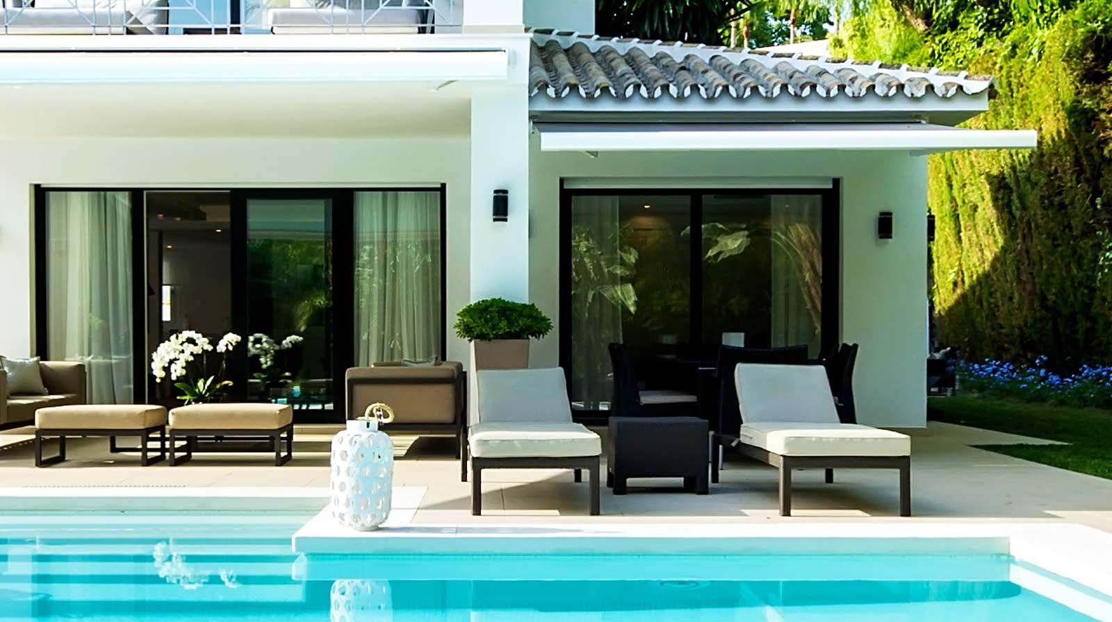 Renovated Family Villa pool terrace