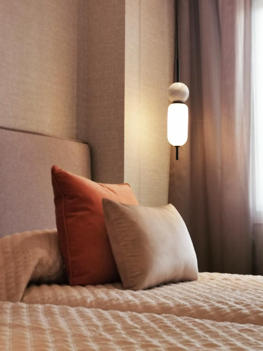 Scandinavain-bedroom-lamp